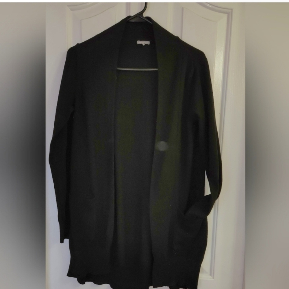 Charlotte Russe solid black duster cardigan sweater with pockets